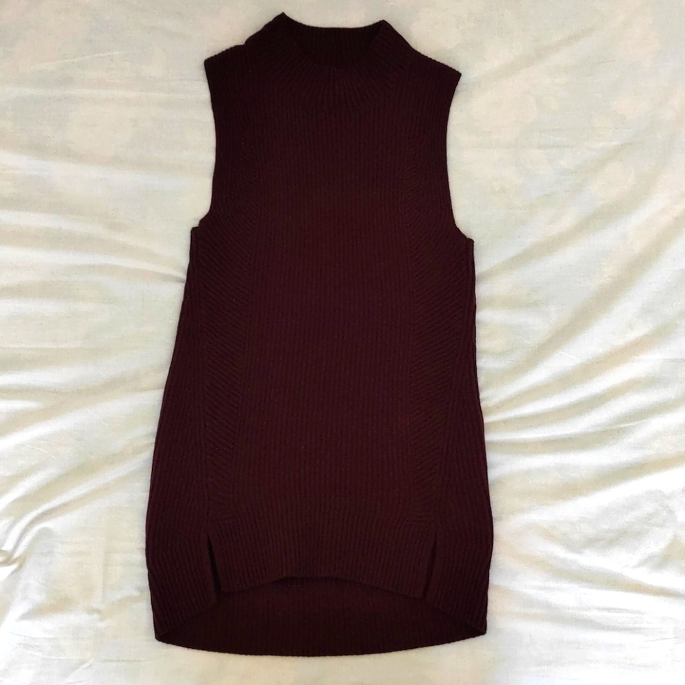 Sleeveless sweater